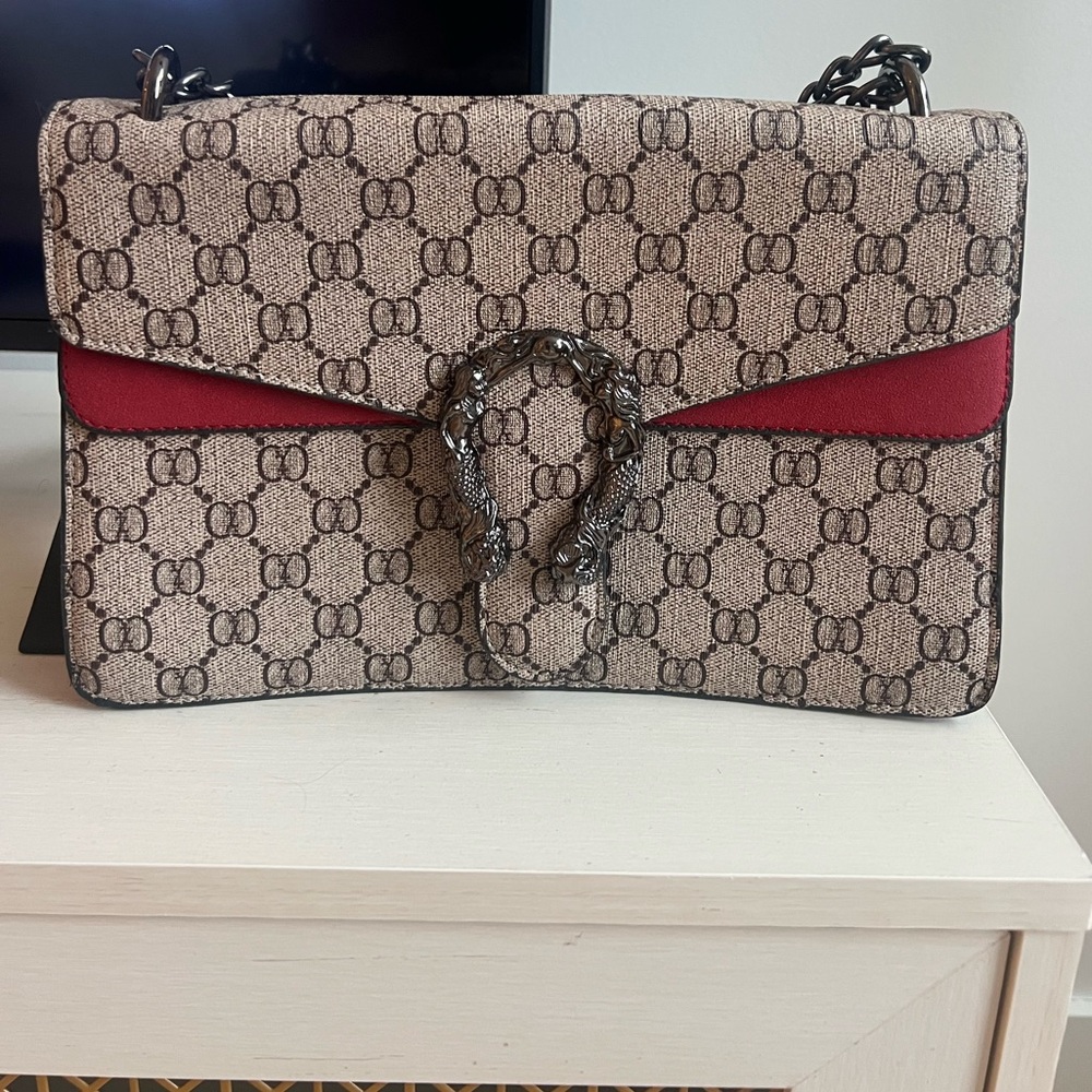 Designer-Inspired Beige Monogram Chain Shoulder Bag with Red Accent